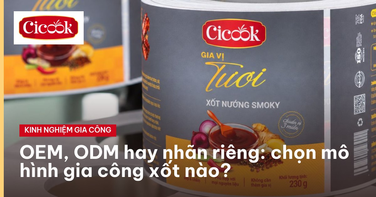 Cuộn nhãn xốt nướng trên máy dán nhãn